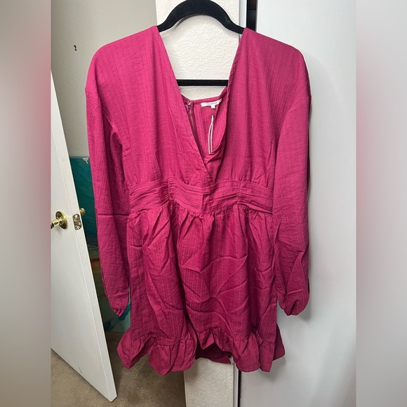 Tularosa Jordan dress - Picture 2 of 5